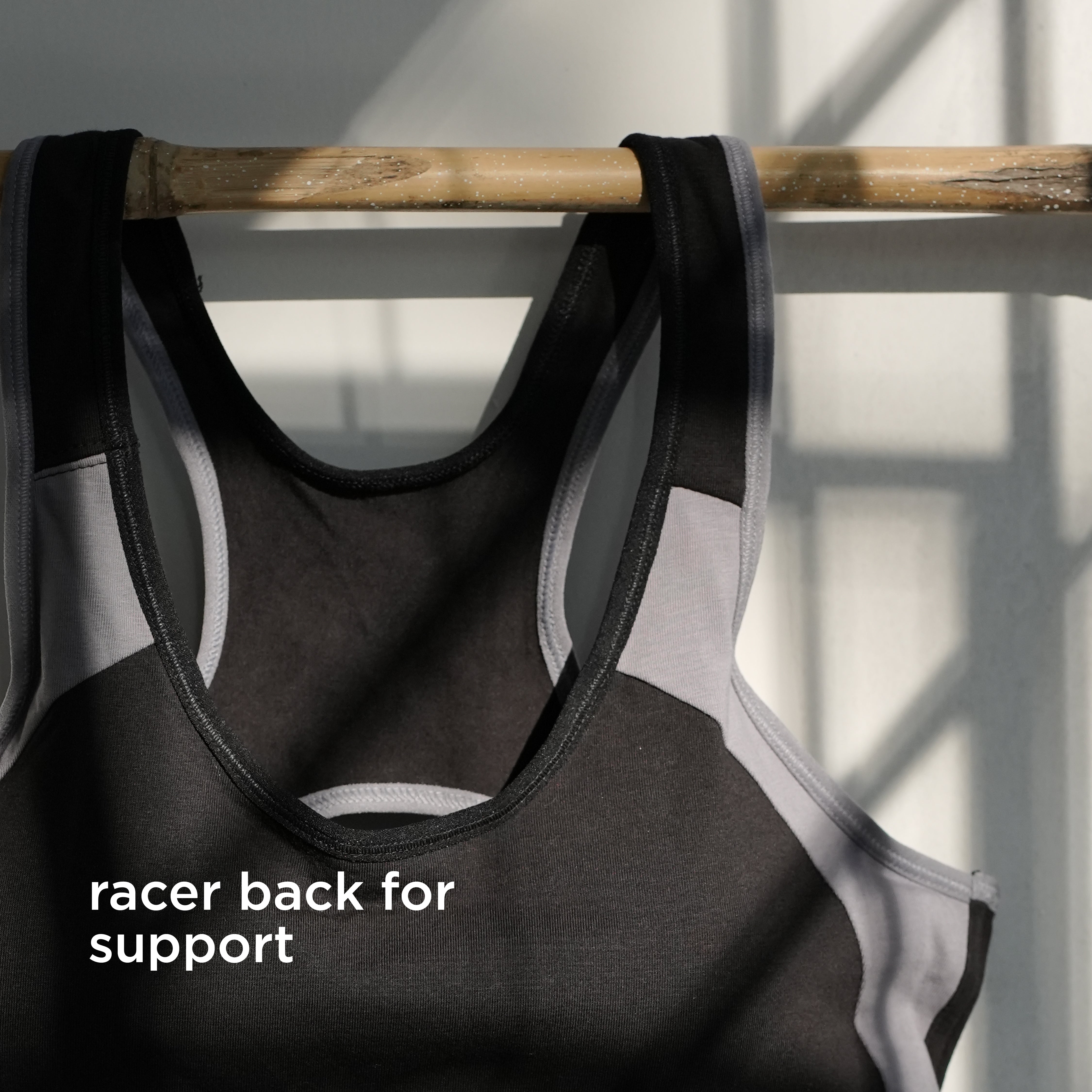 Workout Bra - Medium Impact Sports Bra With Removable Cups