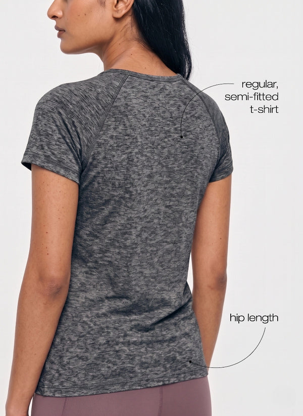 BL AL T 31 - Breathable, lightweight, and quick-drying with wrinkle-resistant fabric and lasting shape retention.Fit for Gym, Running and Everyday Wear
