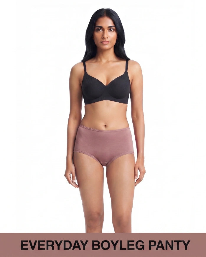 Boy leg seam ease shorts for women 
