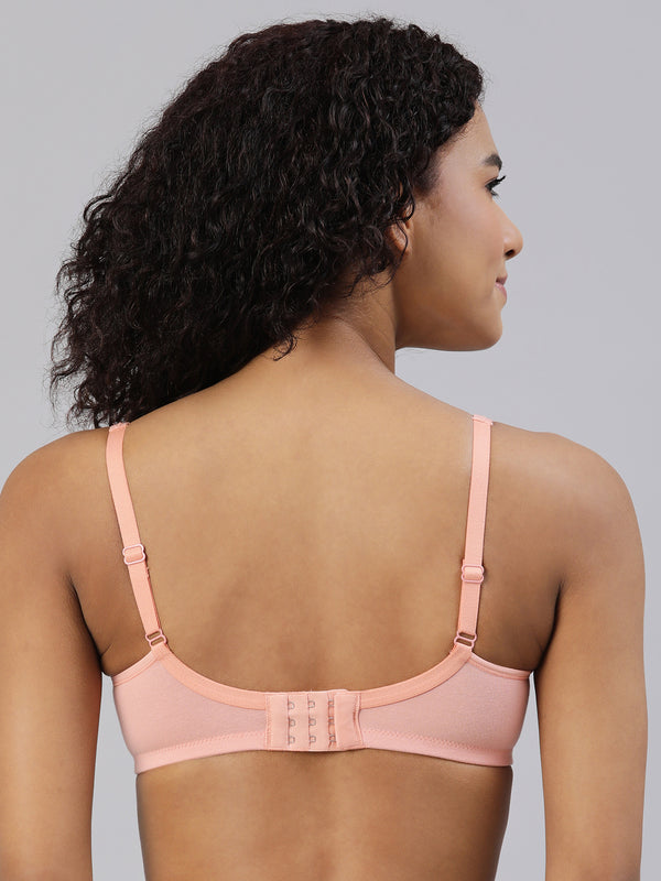 Buy_Blossom_Ultimate_Bra-Seamless_Double_layered_T-Shirt_Bra_with_nipple_concealer