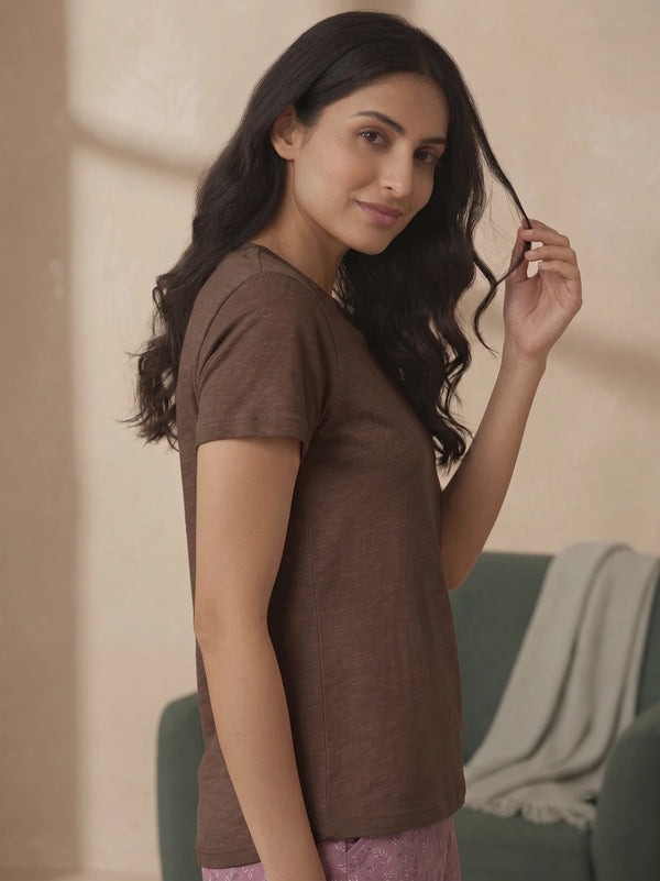 BL LW T 11 - Relaxed Lounge Fit - 100% Cotton Slub Lightweight Fabric with Classic Round Neckline