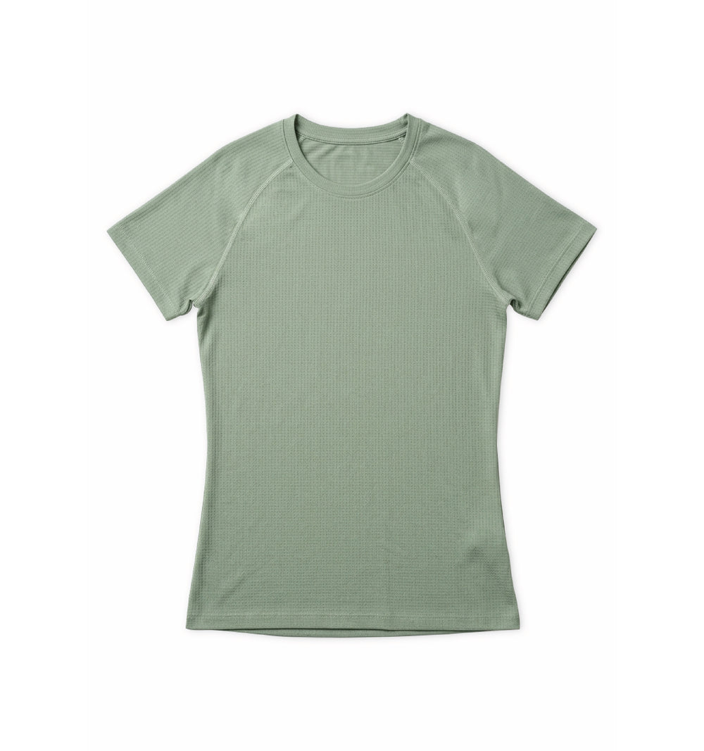 BL AL T 30 - Breathable, lightweight, moisture-wicking, and quick-dry fabric designed for all-day comfort and performance.