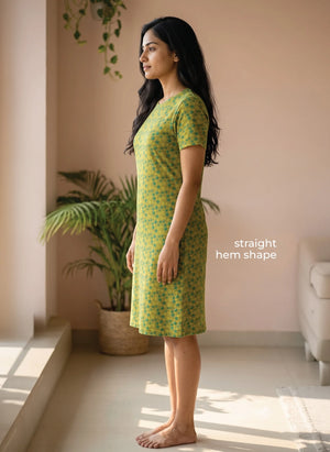BL LW T 41 - Casual Above-Knee Length Round Neck Printed Cotton Spandex Dress