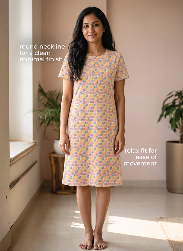 BL LW T 41 - Casual Above-Knee Length Round Neck Printed Cotton Spandex Dress