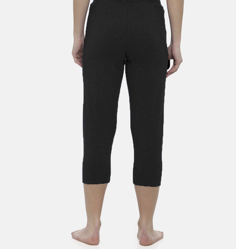 Buy NGT (Black) 3/4 Length Solid Cotton Capri Lower For Women (M) Online at  Best Prices in India - JioMart.